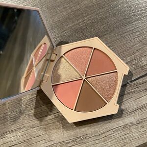 ⭐️NEW! EM cosmetics divine skys eyeshadow palette